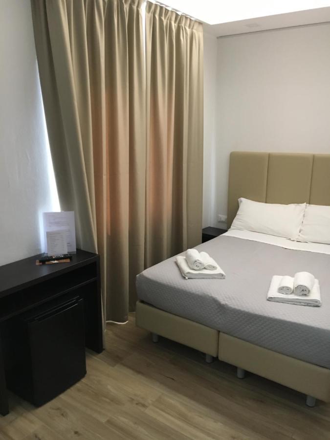 Hotel Saxon Rimini Exteriör bild