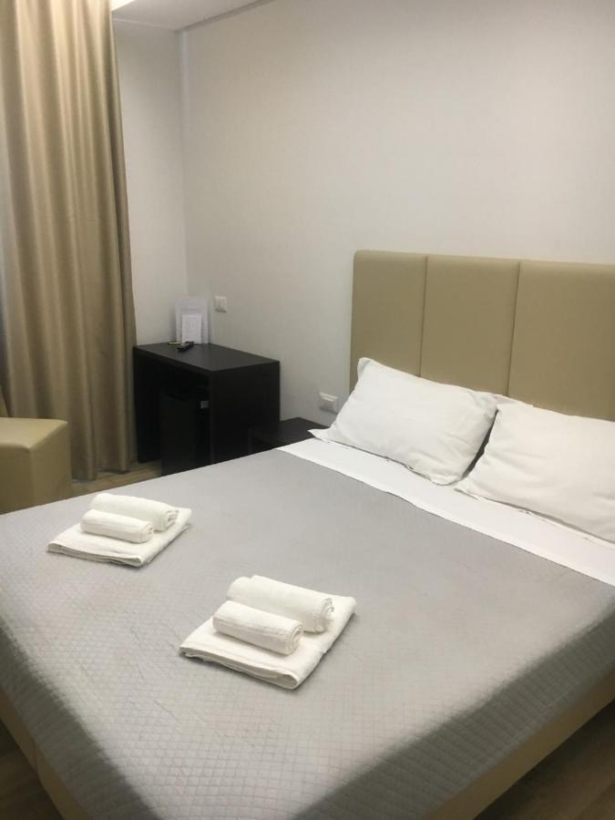 Hotel Saxon Rimini Exteriör bild