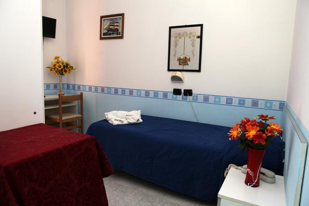 Hotel Saxon Rimini Rum bild