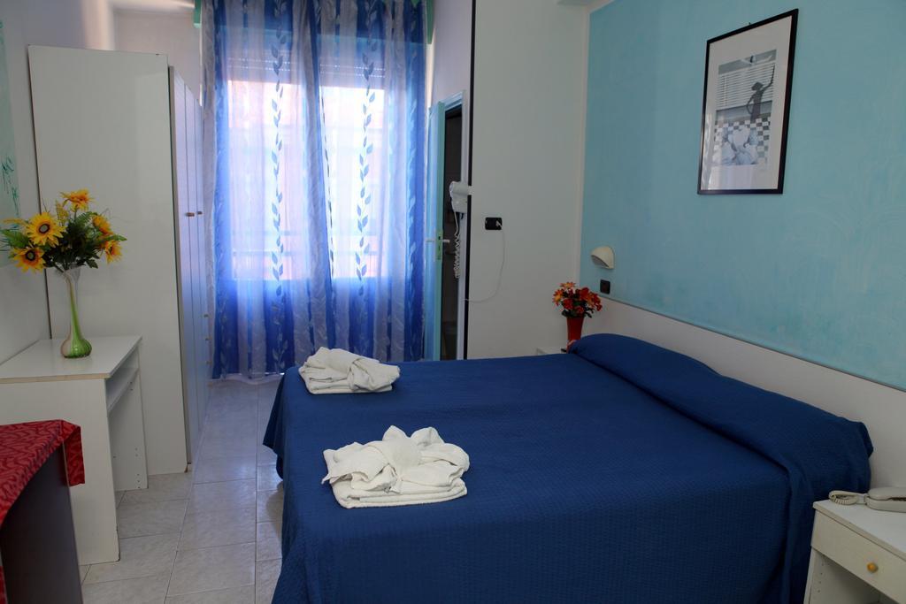 Hotel Saxon Rimini Rum bild